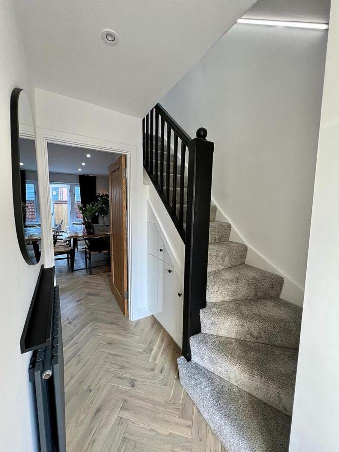 Charming 3-Bed House With 1 Parking Space Canterbury Exteriör bild