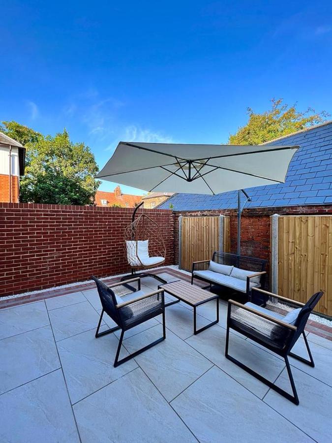 Charming 3-Bed House With 1 Parking Space Canterbury Exteriör bild