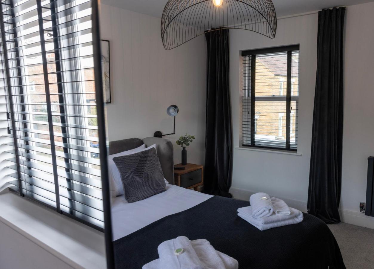 Charming 3-Bed House With 1 Parking Space Canterbury Exteriör bild
