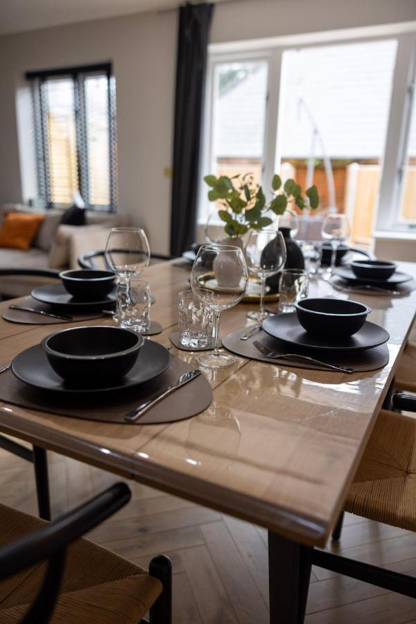 Charming 3-Bed House With 1 Parking Space Canterbury Exteriör bild